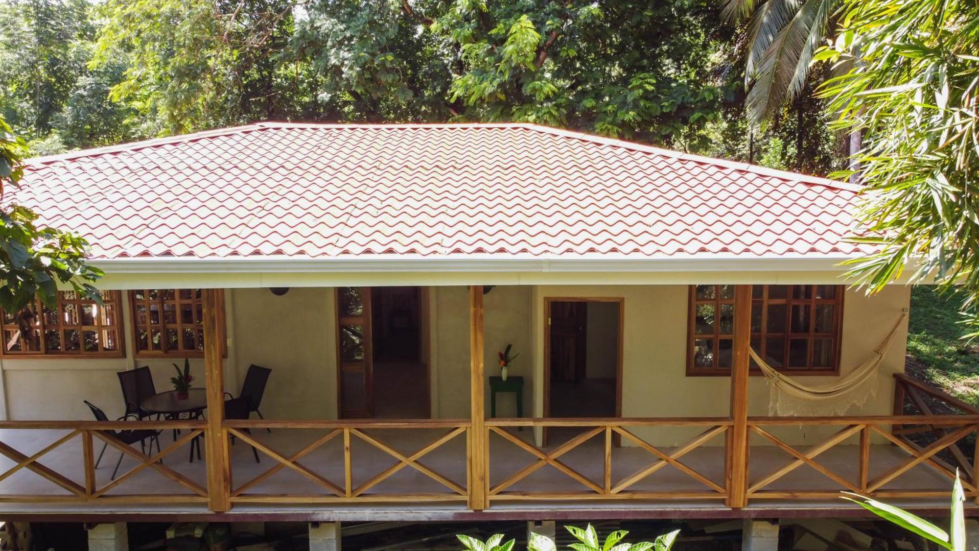 Colores del Caribe Puerto Viejo de Talamanca Exterior foto